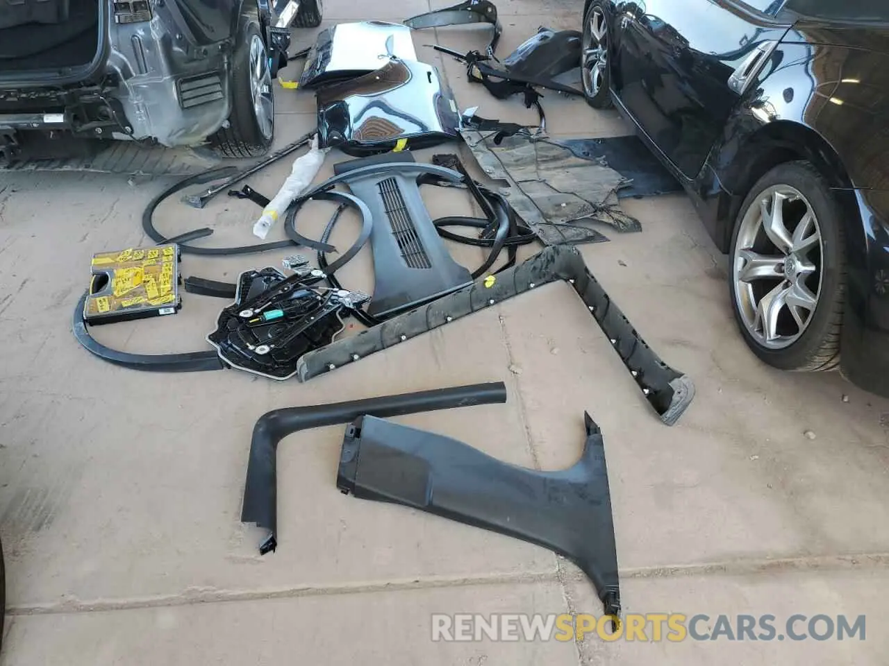 13 Photograph of a damaged car 7SAYGDEE1PF609185 TESLA MODEL Y 2023