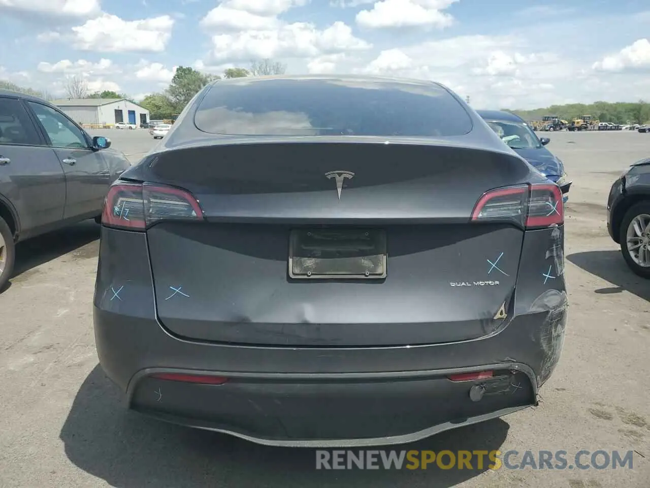 6 Photograph of a damaged car 7SAYGDEE1PF612166 TESLA MODEL Y 2023