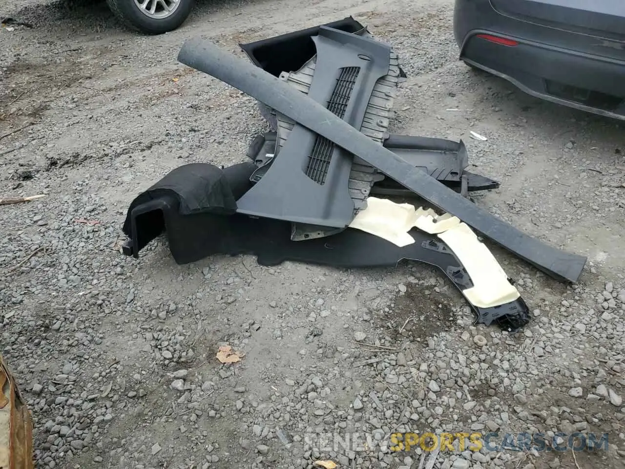 12 Photograph of a damaged car 7SAYGDEE1PF614001 TESLA MODEL Y 2023