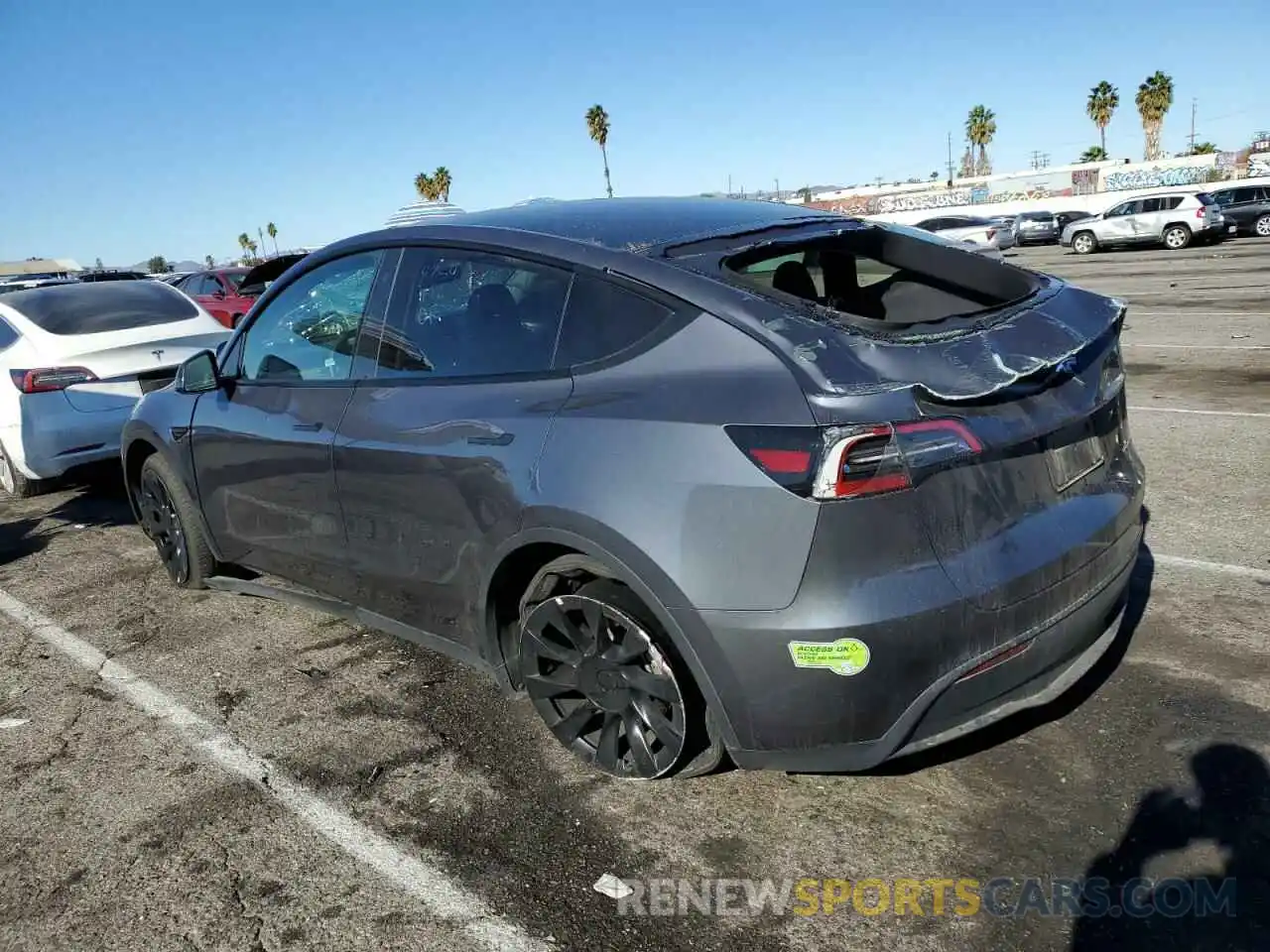 2 Photograph of a damaged car 7SAYGDEE1PF637410 TESLA MODEL Y 2023