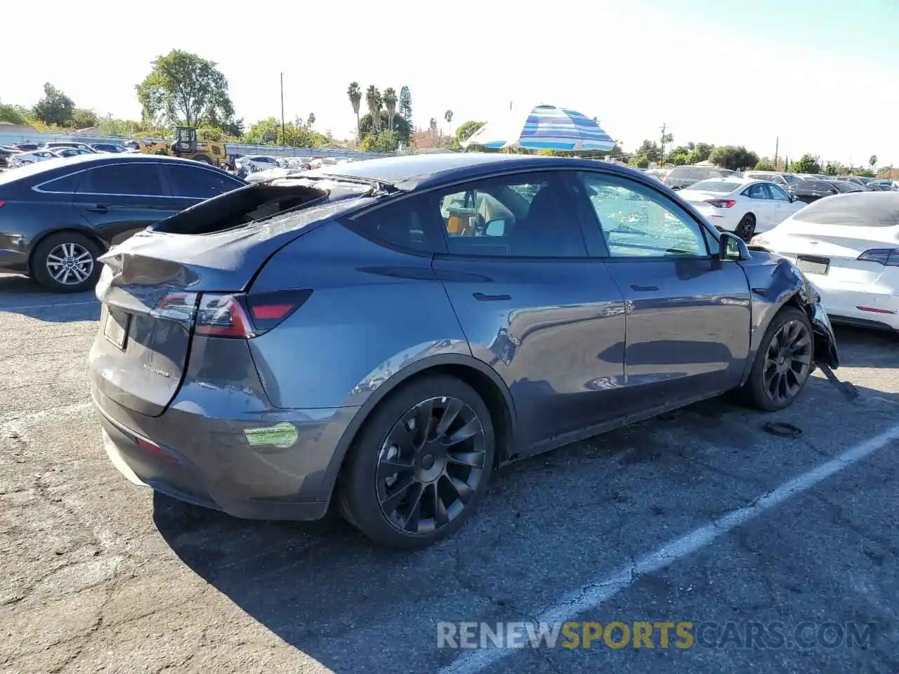 3 Photograph of a damaged car 7SAYGDEE1PF637410 TESLA MODEL Y 2023