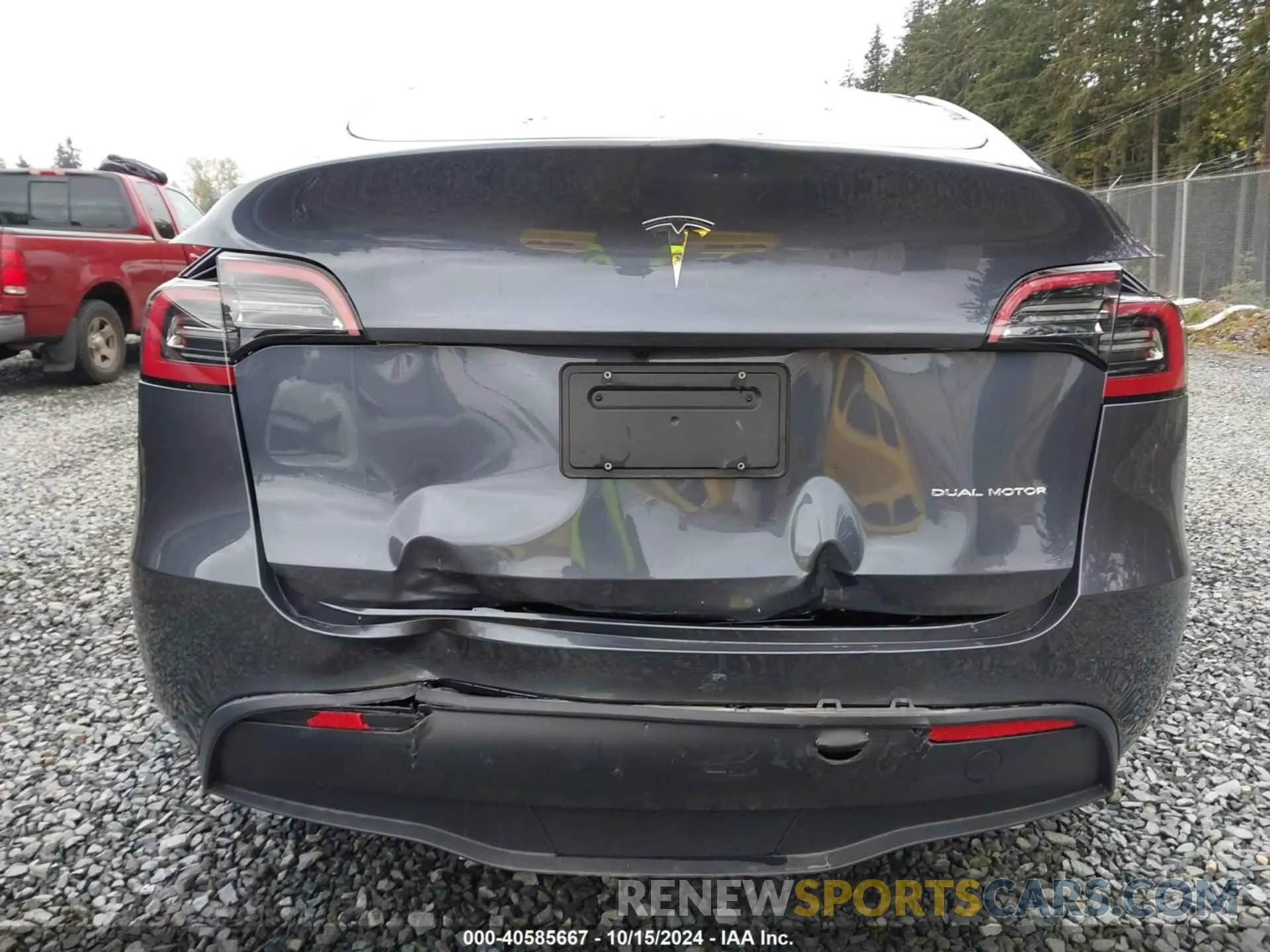 19 Photograph of a damaged car 7SAYGDEE1PF645877 TESLA MODEL Y 2023