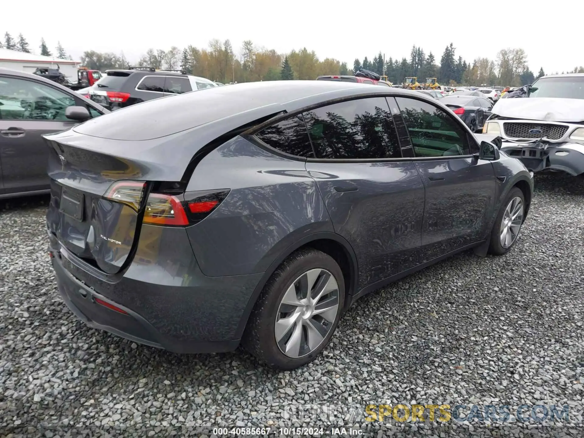 4 Photograph of a damaged car 7SAYGDEE1PF645877 TESLA MODEL Y 2023