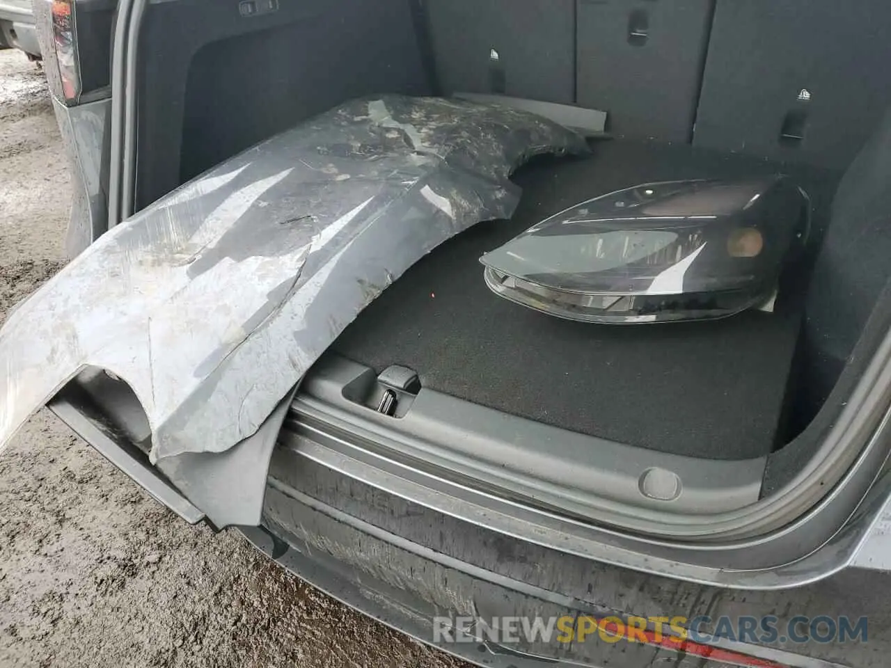 12 Photograph of a damaged car 7SAYGDEE1PF684209 TESLA MODEL Y 2023