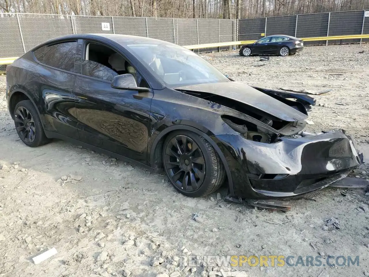 4 Photograph of a damaged car 7SAYGDEE1PF693055 TESLA MODEL Y 2023
