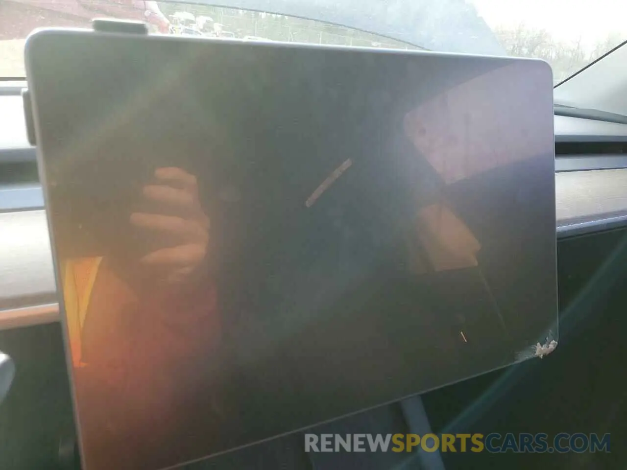 9 Photograph of a damaged car 7SAYGDEE1PF693055 TESLA MODEL Y 2023