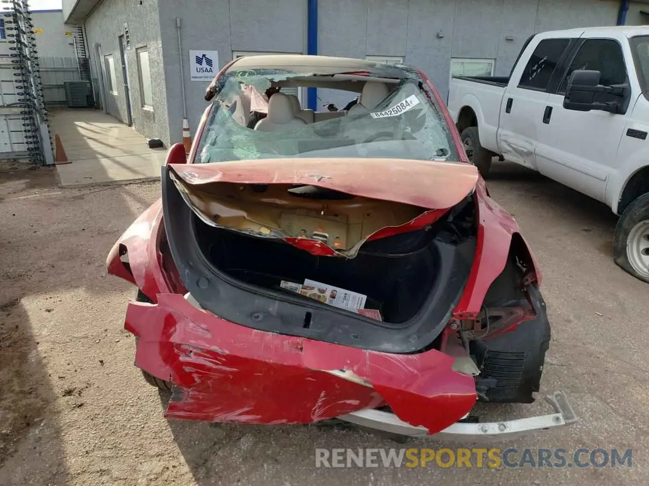 5 Photograph of a damaged car 7SAYGDEE1PF713580 TESLA MODEL Y 2023