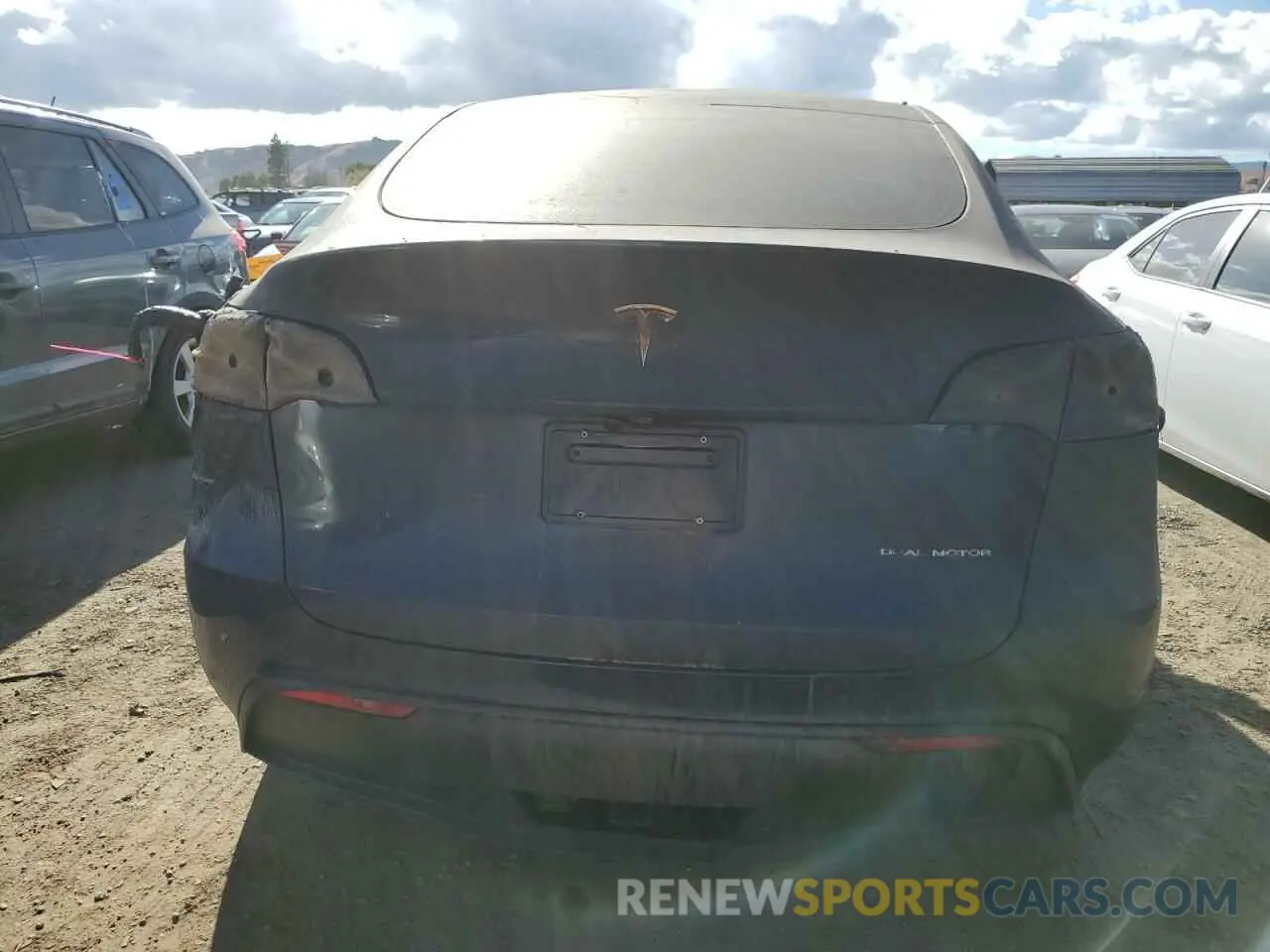 6 Photograph of a damaged car 7SAYGDEE1PF714616 TESLA MODEL Y 2023