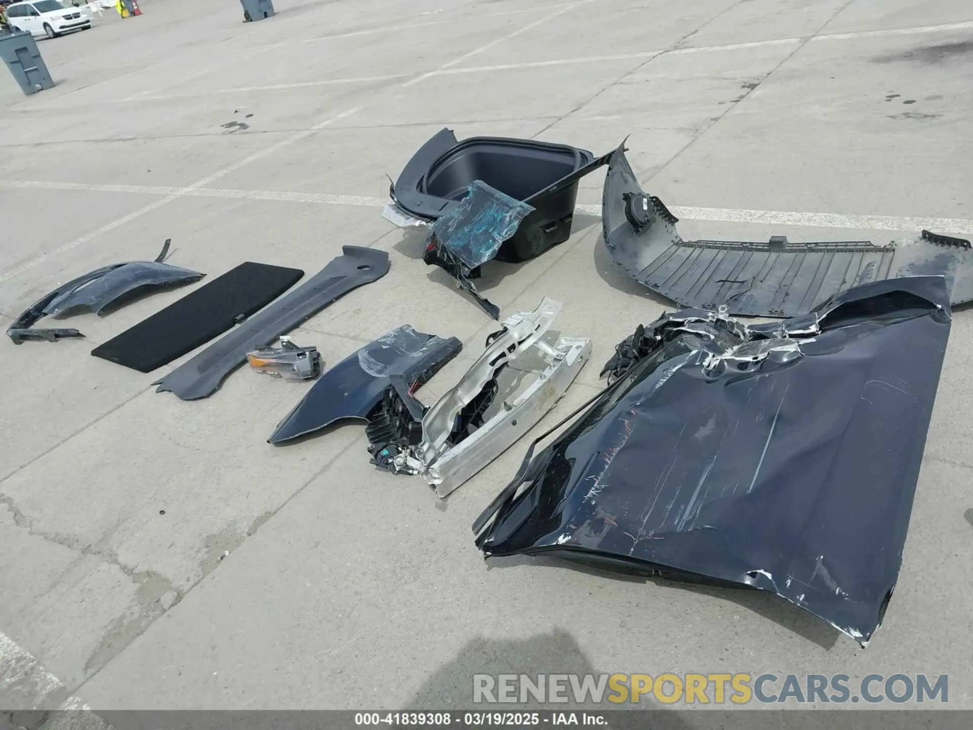 11 Photograph of a damaged car 7SAYGDEE1PF748426 TESLA MODEL Y 2023