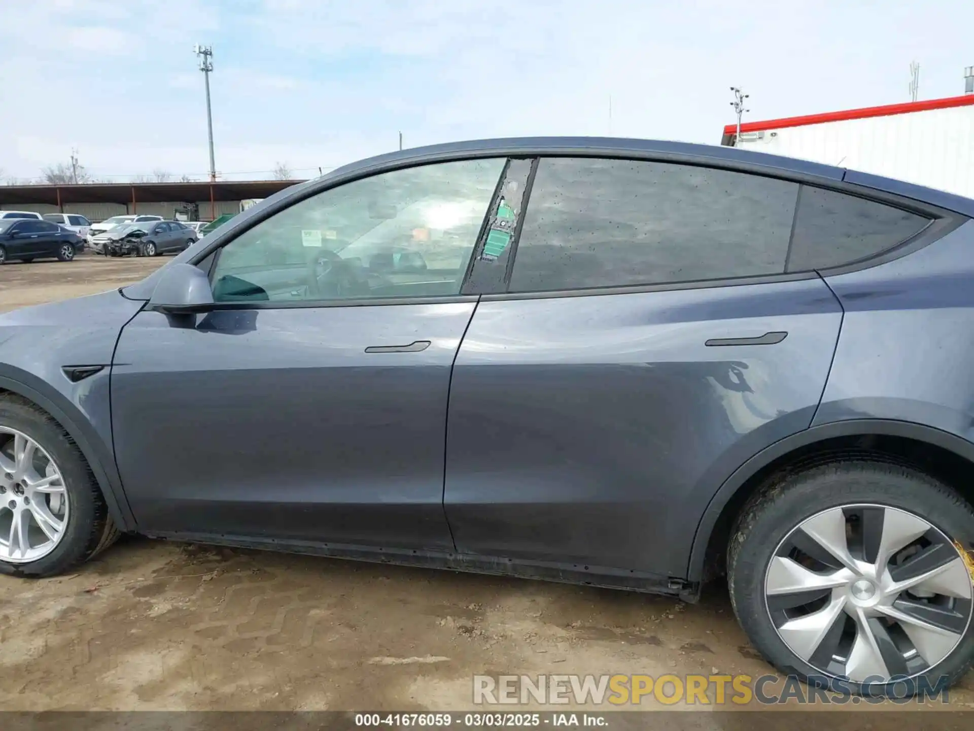 15 Photograph of a damaged car 7SAYGDEE1PF755666 TESLA MODEL Y 2023