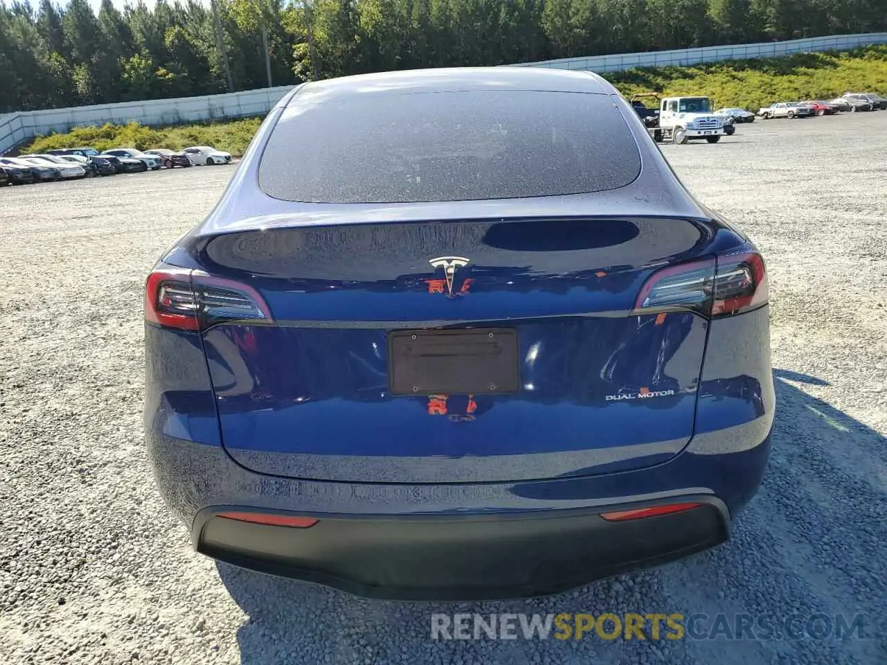 6 Photograph of a damaged car 7SAYGDEE1PF758373 TESLA MODEL Y 2023
