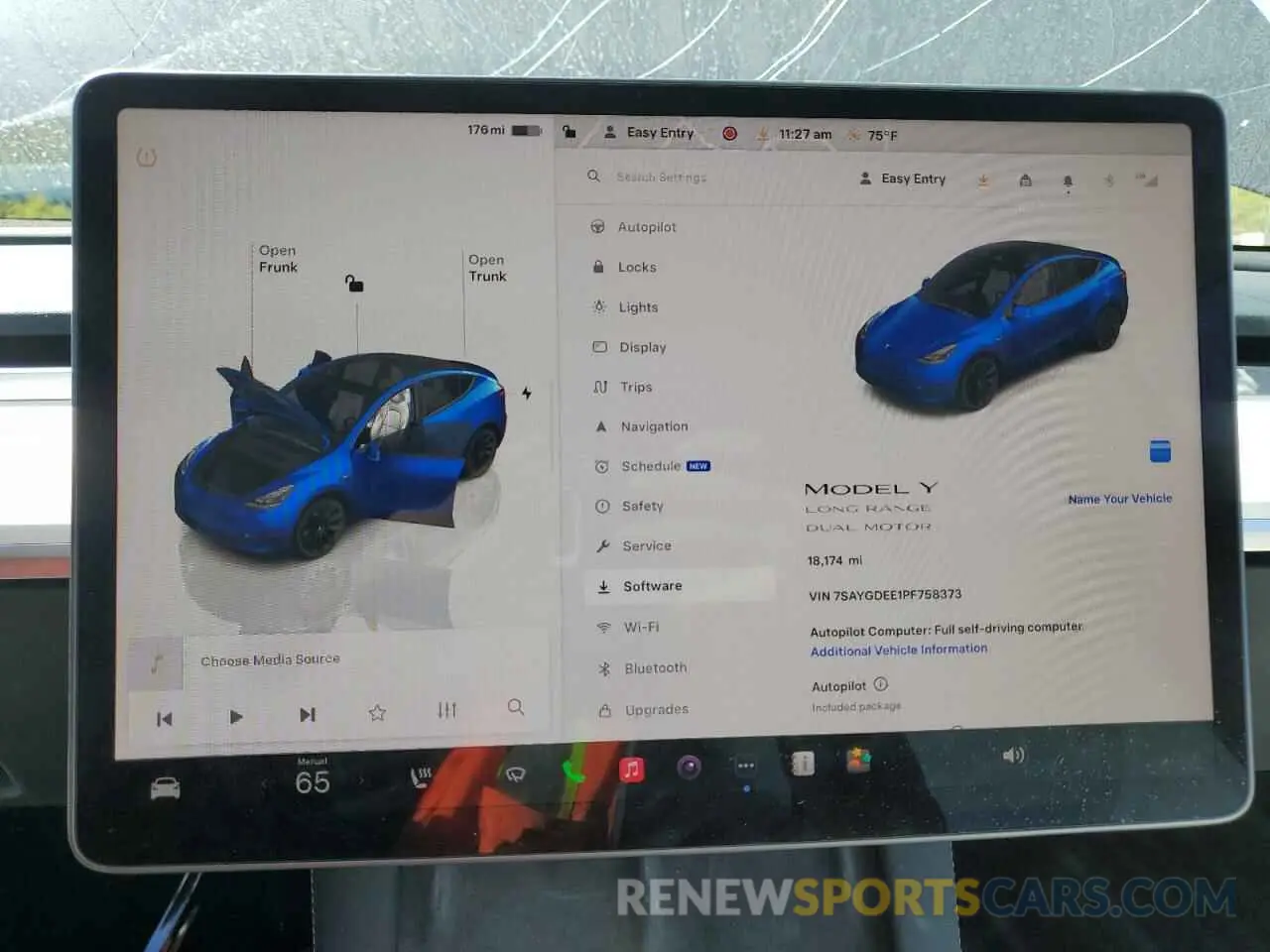 9 Photograph of a damaged car 7SAYGDEE1PF758373 TESLA MODEL Y 2023