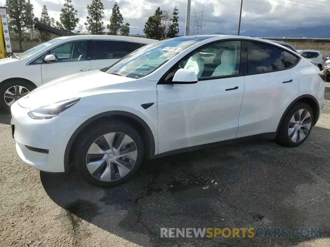 1 Photograph of a damaged car 7SAYGDEE1PF800458 TESLA MODEL Y 2023