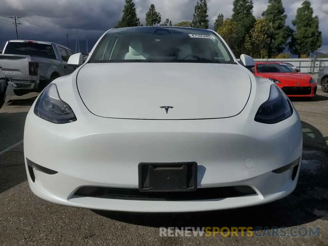 5 Photograph of a damaged car 7SAYGDEE1PF800458 TESLA MODEL Y 2023