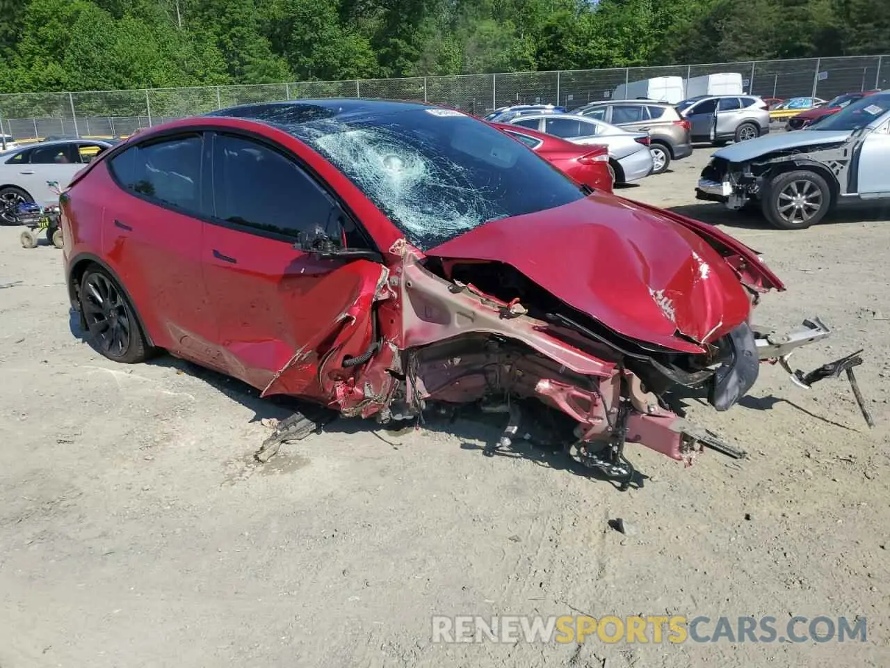 4 Photograph of a damaged car 7SAYGDEE1PF828874 TESLA MODEL Y 2023
