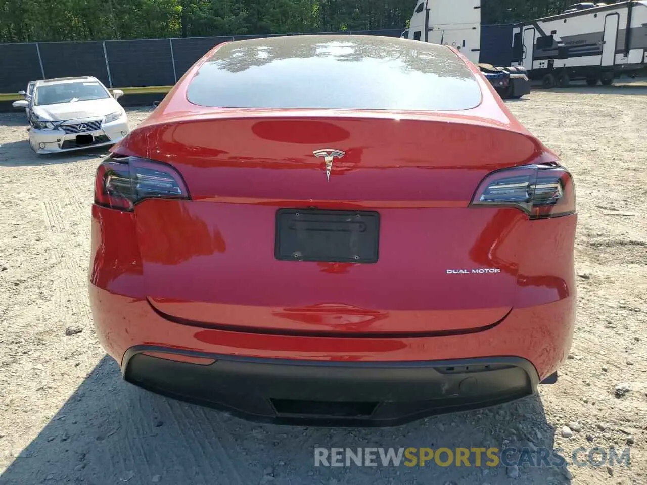 6 Photograph of a damaged car 7SAYGDEE1PF828874 TESLA MODEL Y 2023