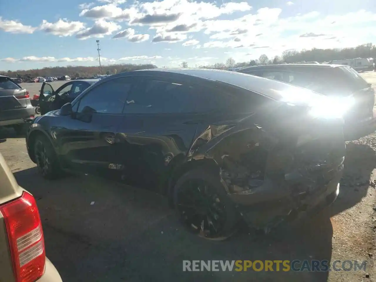 2 Photograph of a damaged car 7SAYGDEE1PF850759 TESLA MODEL Y 2023