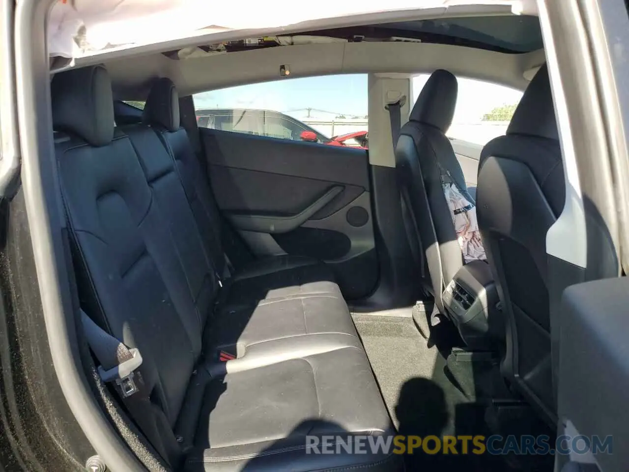 11 Photograph of a damaged car 7SAYGDEE1PF865195 TESLA MODEL Y 2023