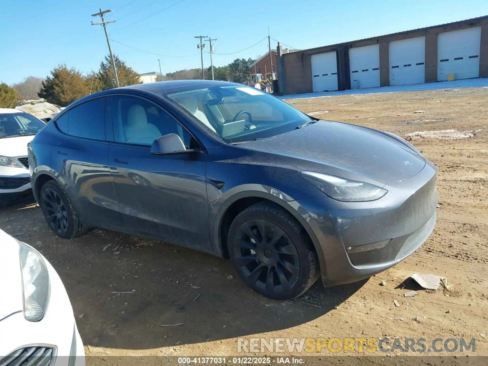 13 Photograph of a damaged car 7SAYGDEE1PF886371 TESLA MODEL Y 2023