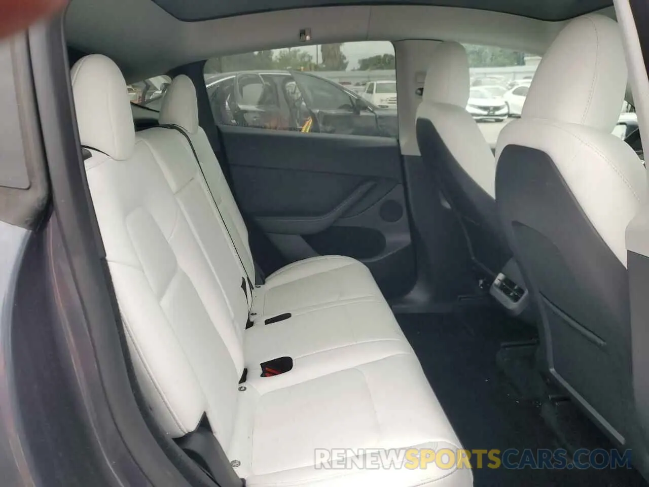 11 Photograph of a damaged car 7SAYGDEE1PF899301 TESLA MODEL Y 2023