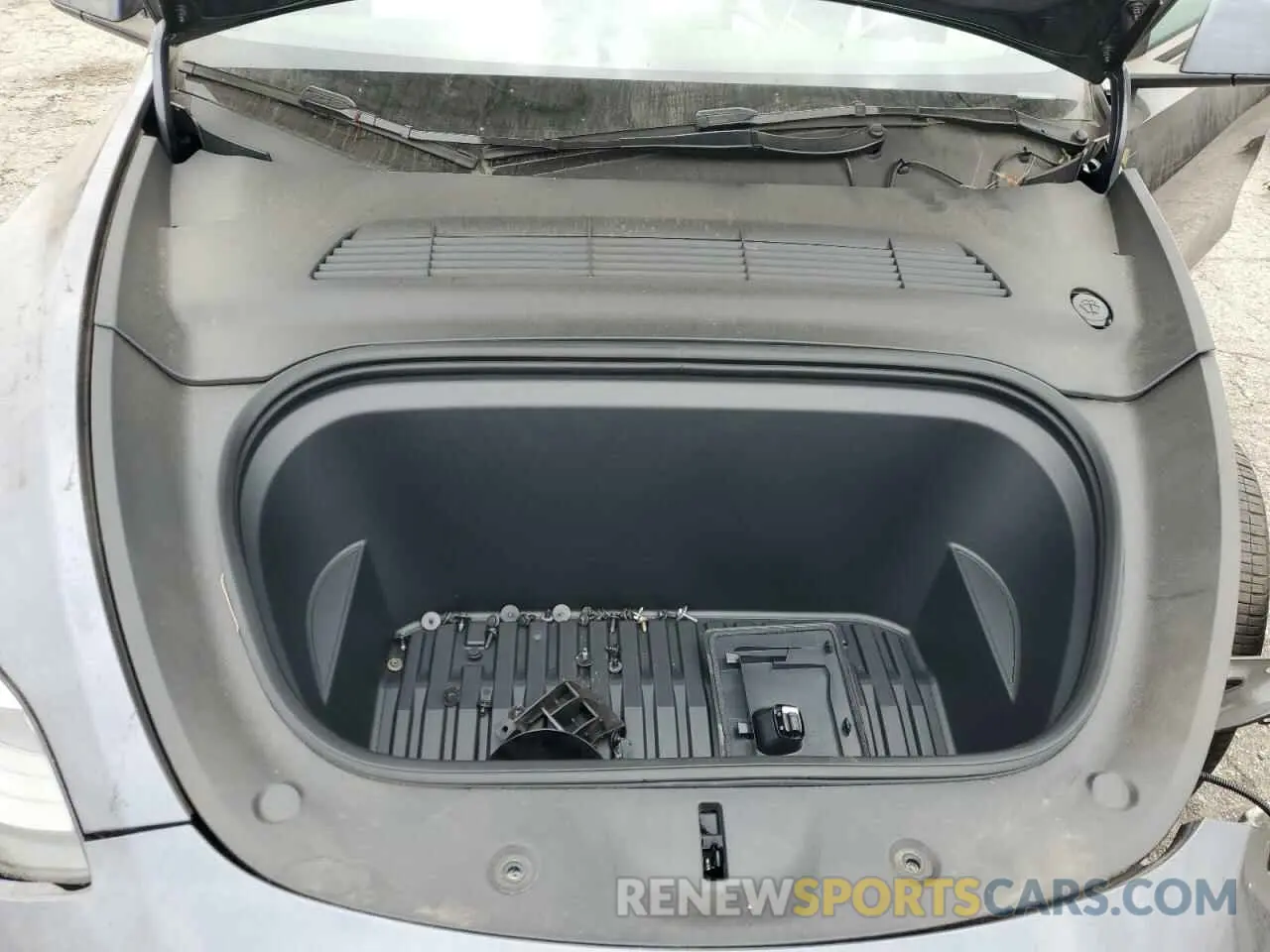 13 Photograph of a damaged car 7SAYGDEE1PF899301 TESLA MODEL Y 2023