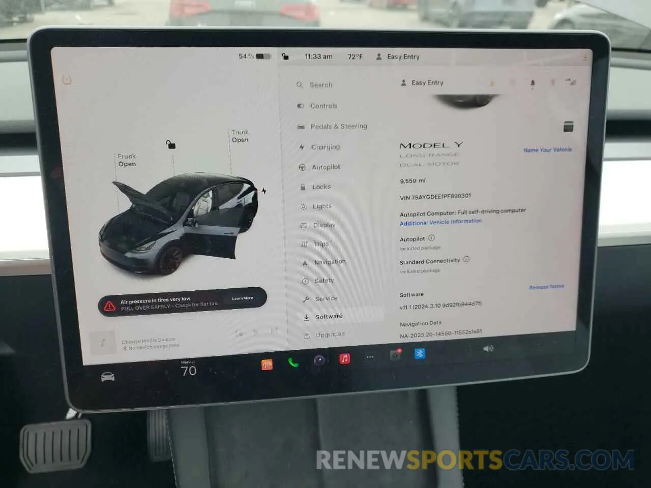 9 Photograph of a damaged car 7SAYGDEE1PF899301 TESLA MODEL Y 2023