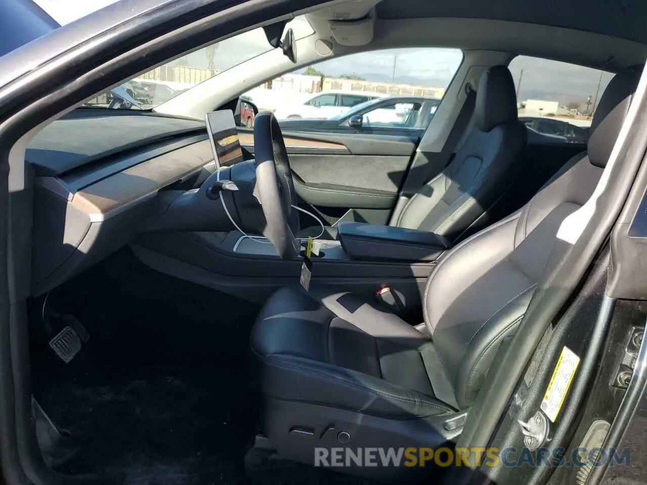 7 Photograph of a damaged car 7SAYGDEE1PF901211 TESLA MODEL Y 2023
