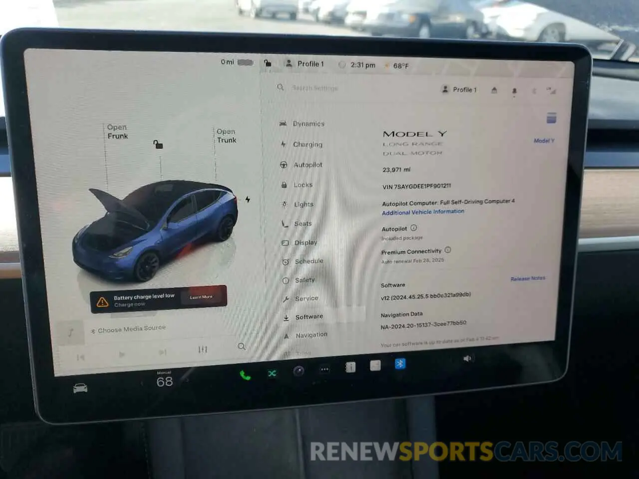 9 Photograph of a damaged car 7SAYGDEE1PF901211 TESLA MODEL Y 2023