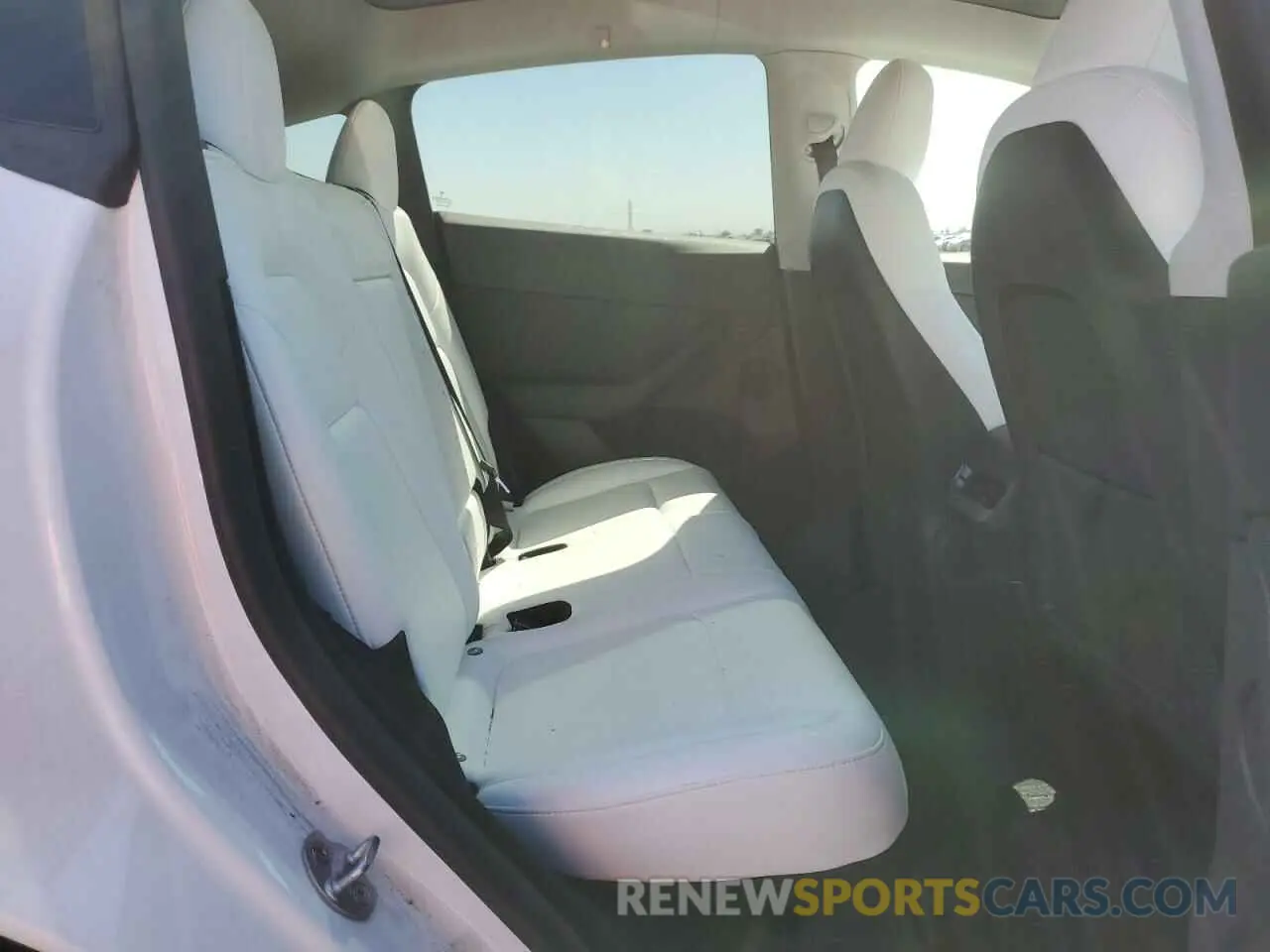 11 Photograph of a damaged car 7SAYGDEE1PF903976 TESLA MODEL Y 2023