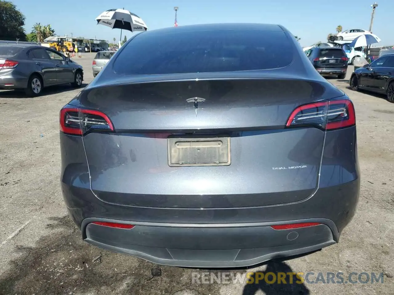 6 Photograph of a damaged car 7SAYGDEE1PF918431 TESLA MODEL Y 2023