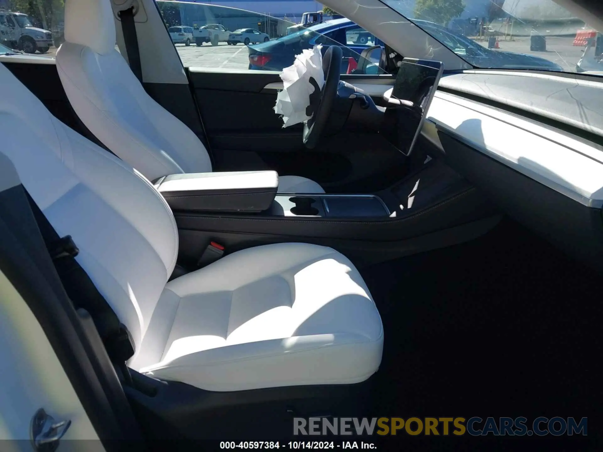 5 Photograph of a damaged car 7SAYGDEE1PF920924 TESLA MODEL Y 2023