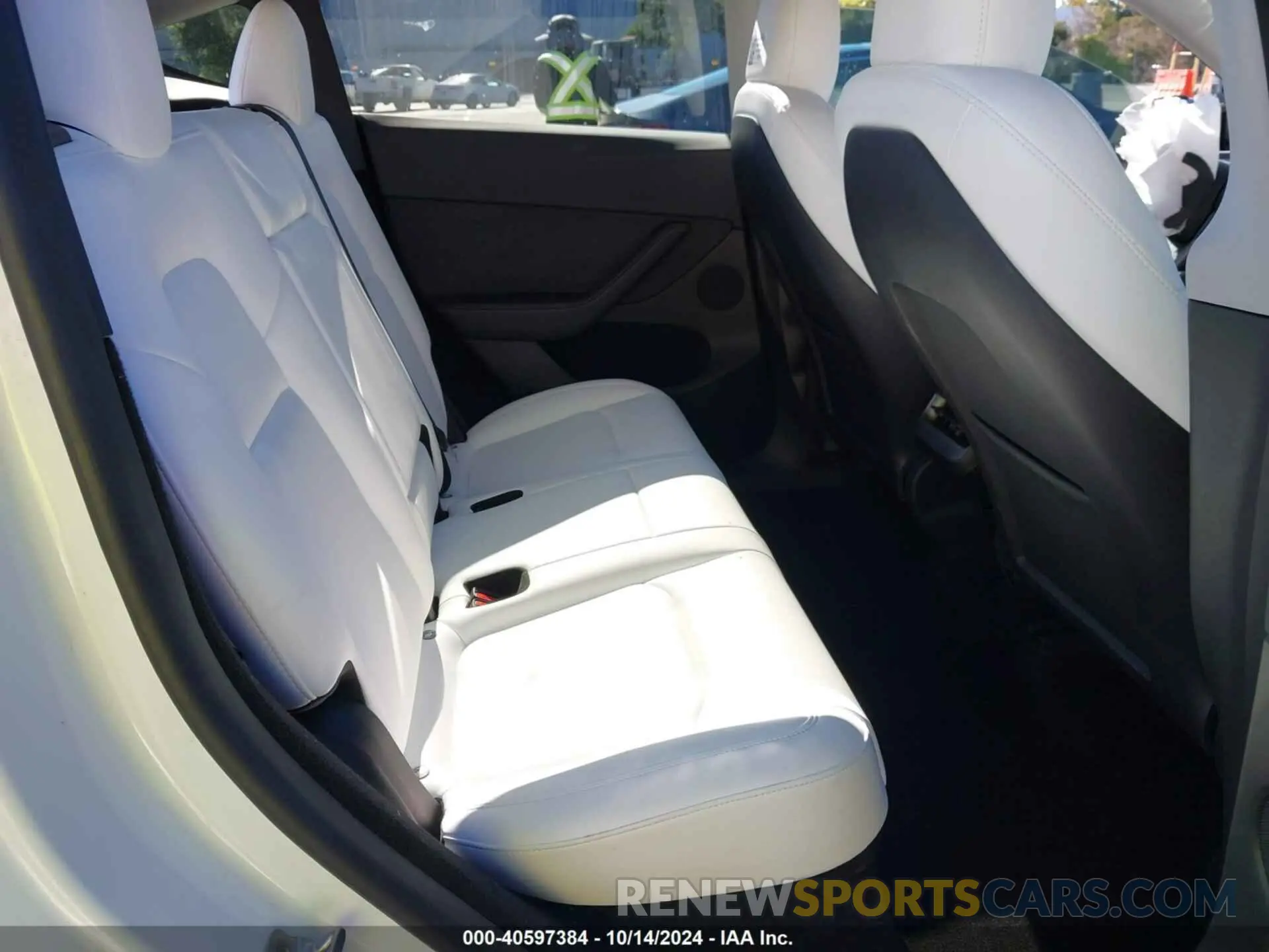 8 Photograph of a damaged car 7SAYGDEE1PF920924 TESLA MODEL Y 2023