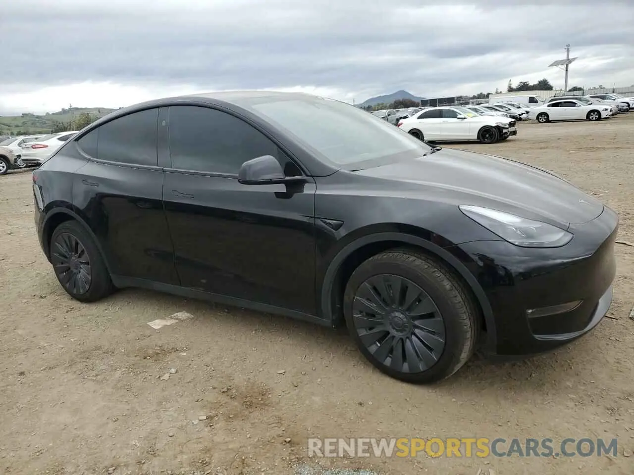 4 Photograph of a damaged car 7SAYGDEE1PF923998 TESLA MODEL Y 2023