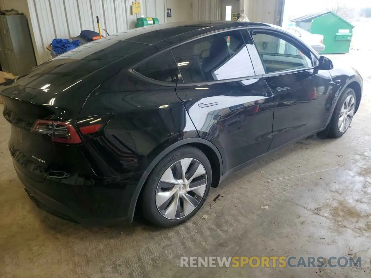 3 Photograph of a damaged car 7SAYGDEE1PF924245 TESLA MODEL Y 2023