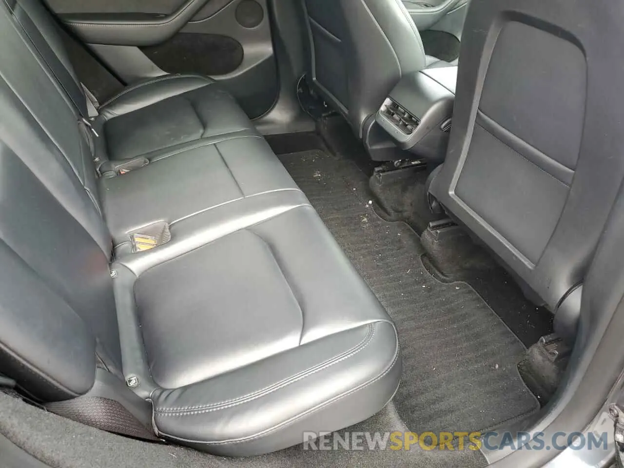 11 Photograph of a damaged car 7SAYGDEE1PF937867 TESLA MODEL Y 2023