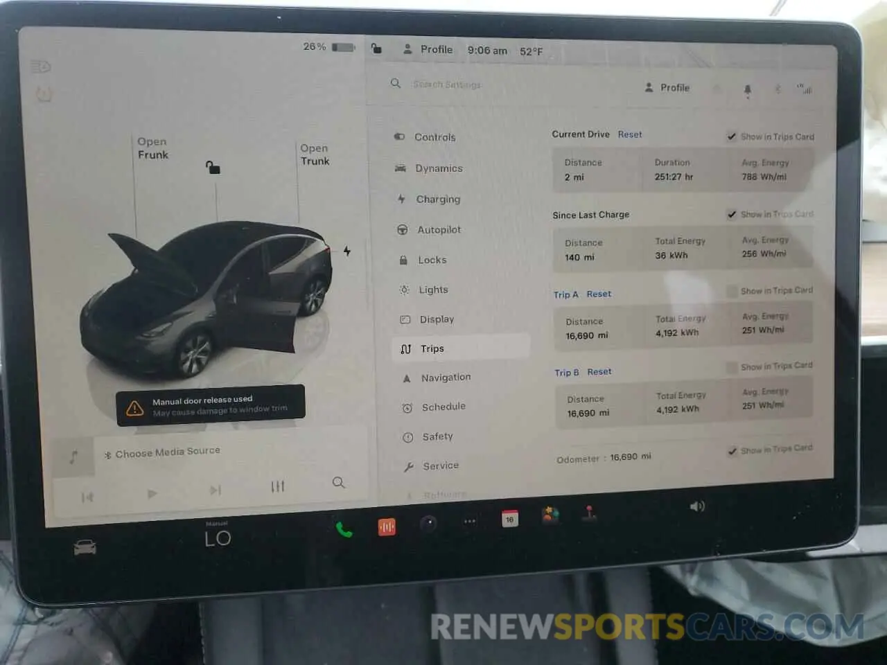 9 Photograph of a damaged car 7SAYGDEE1PF962378 TESLA MODEL Y 2023