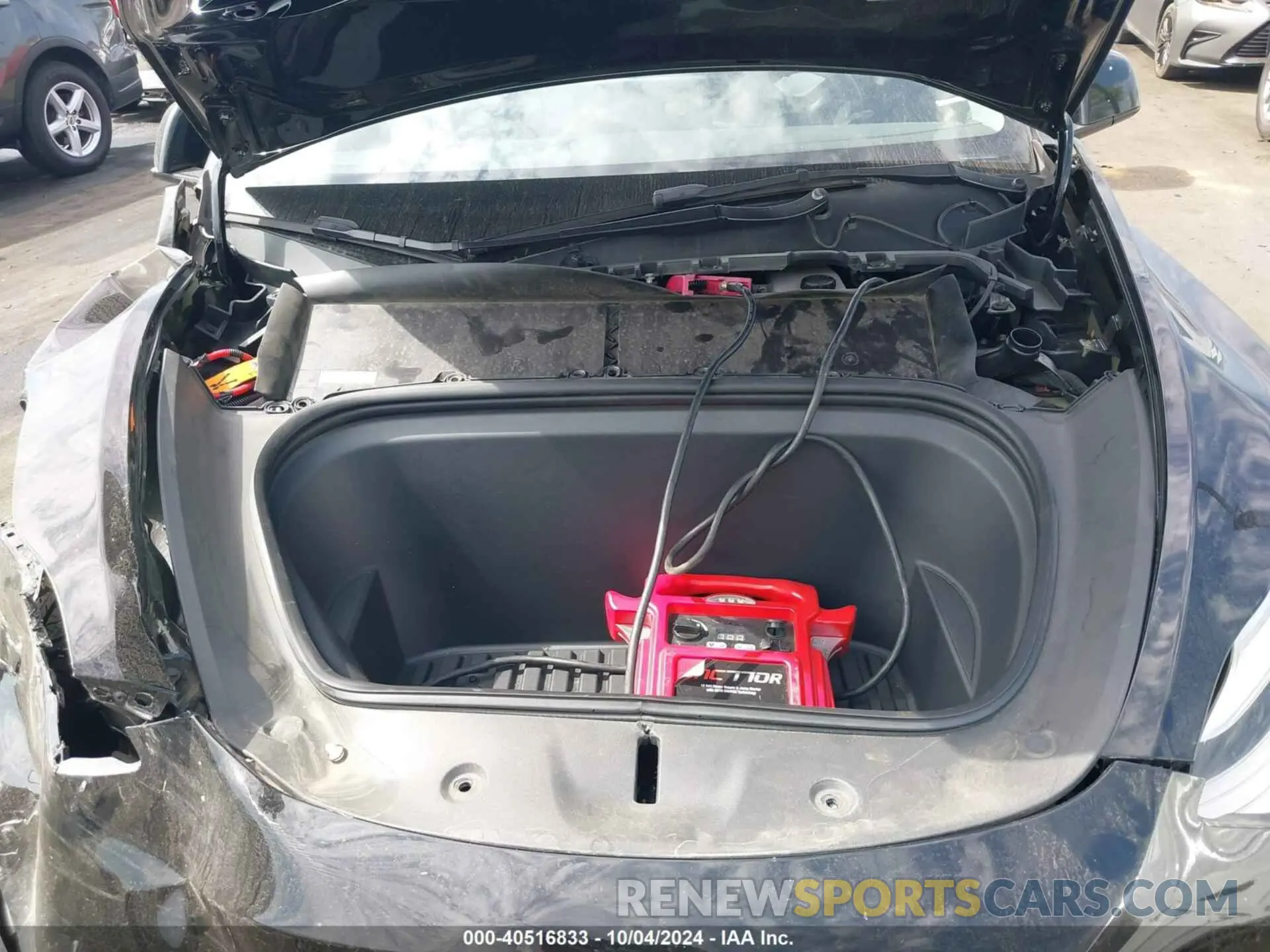 10 Photograph of a damaged car 7SAYGDEE2PA022992 TESLA MODEL Y 2023