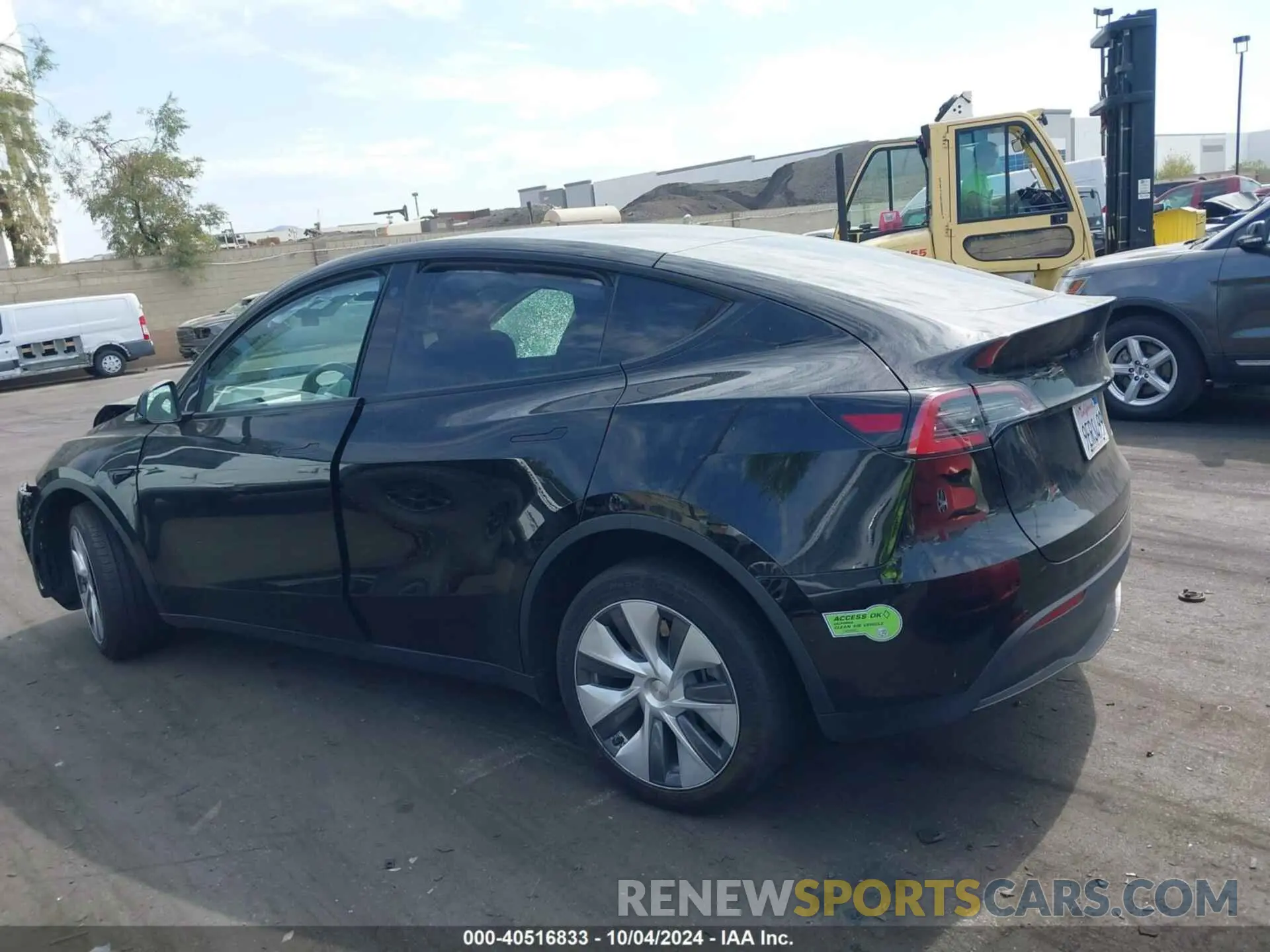 15 Photograph of a damaged car 7SAYGDEE2PA022992 TESLA MODEL Y 2023