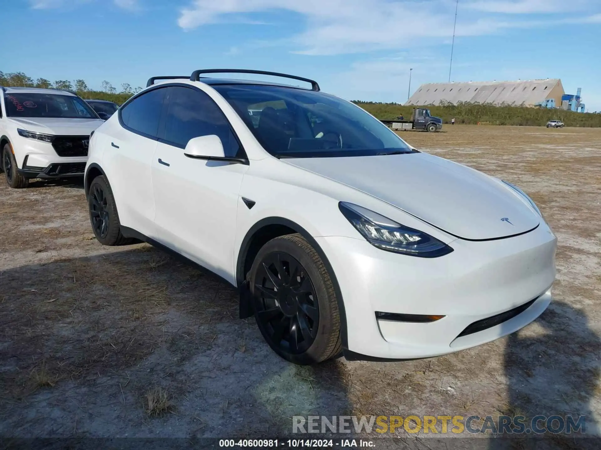 1 Photograph of a damaged car 7SAYGDEE2PA024869 TESLA MODEL Y 2023
