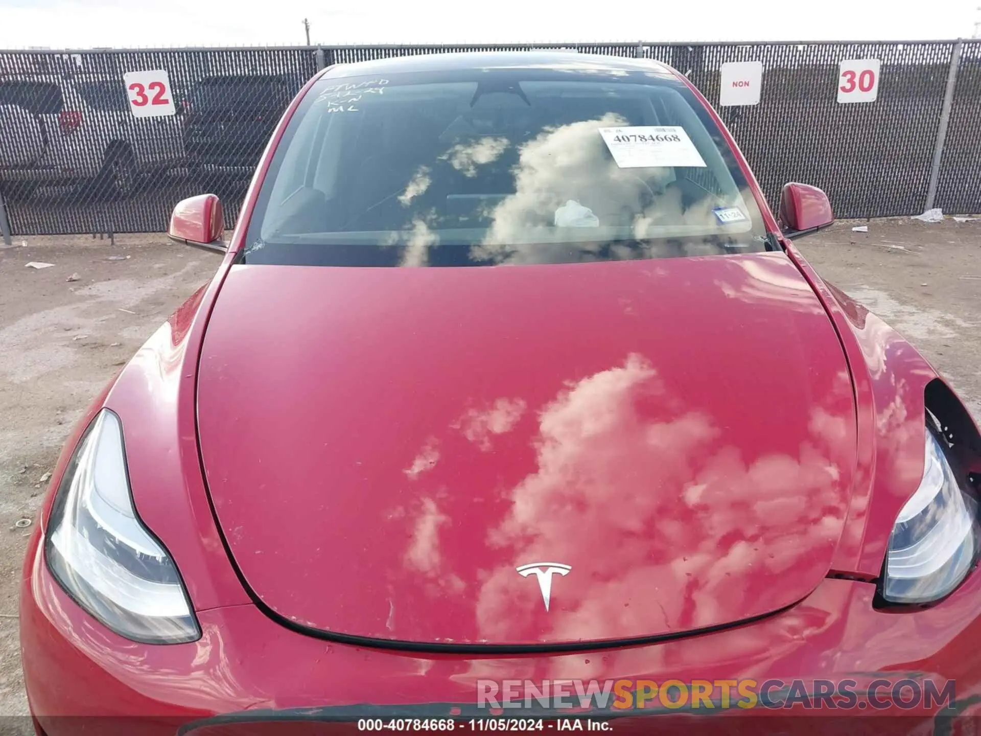 10 Photograph of a damaged car 7SAYGDEE2PA025276 TESLA MODEL Y 2023