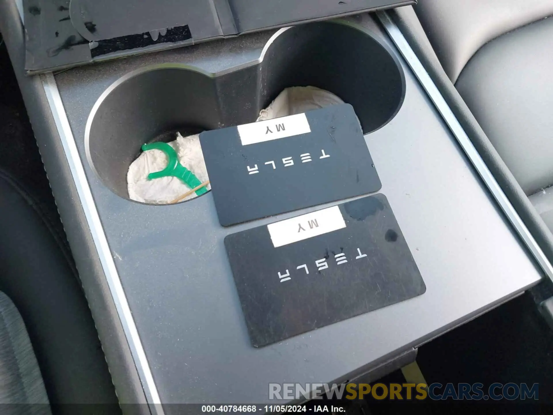 11 Photograph of a damaged car 7SAYGDEE2PA025276 TESLA MODEL Y 2023