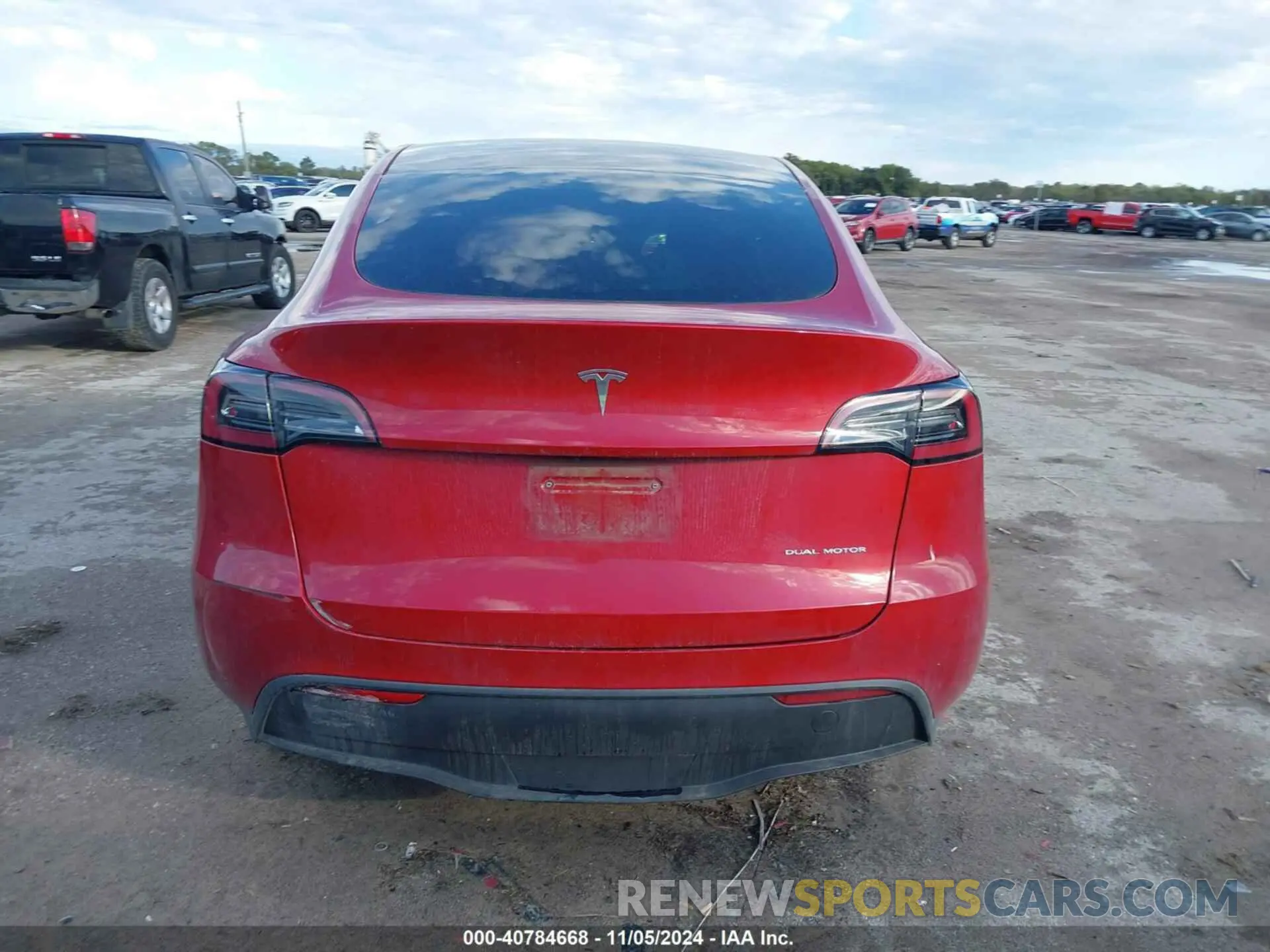 16 Photograph of a damaged car 7SAYGDEE2PA025276 TESLA MODEL Y 2023