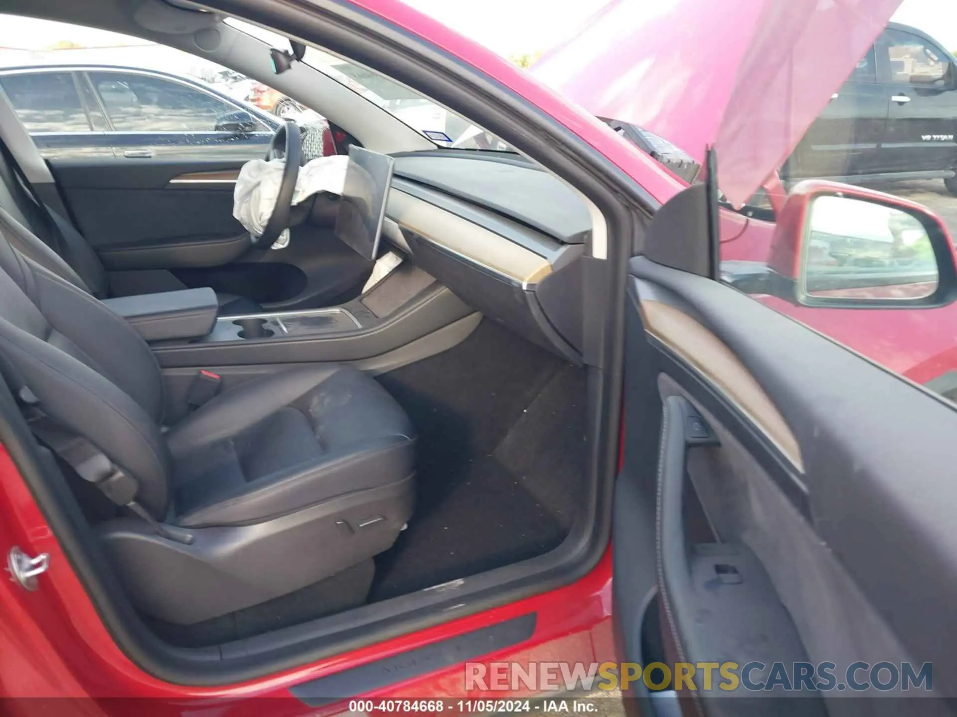 5 Photograph of a damaged car 7SAYGDEE2PA025276 TESLA MODEL Y 2023