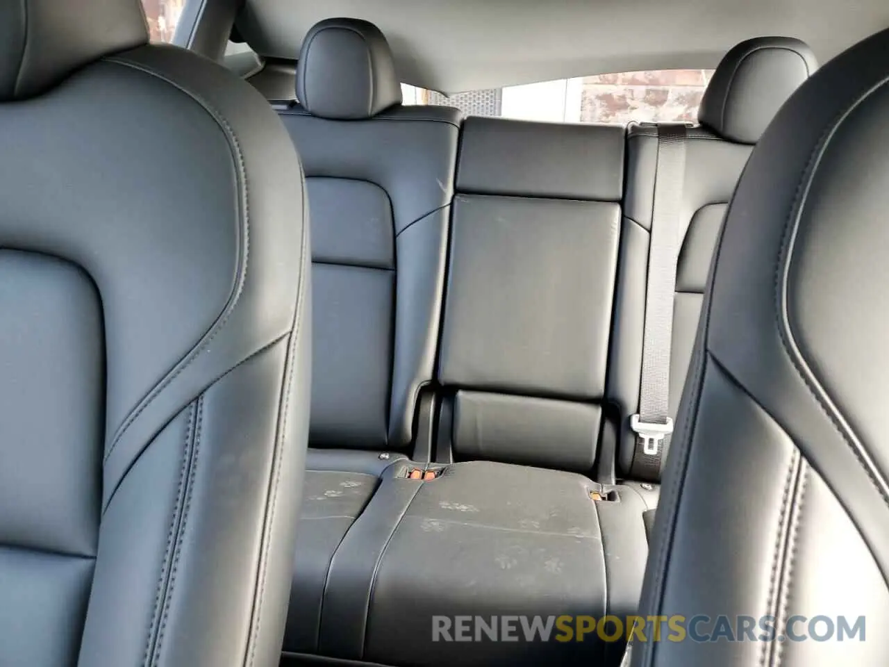 10 Photograph of a damaged car 7SAYGDEE2PA025536 TESLA MODEL Y 2023