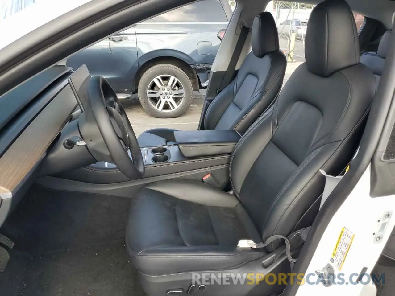7 Photograph of a damaged car 7SAYGDEE2PA025536 TESLA MODEL Y 2023