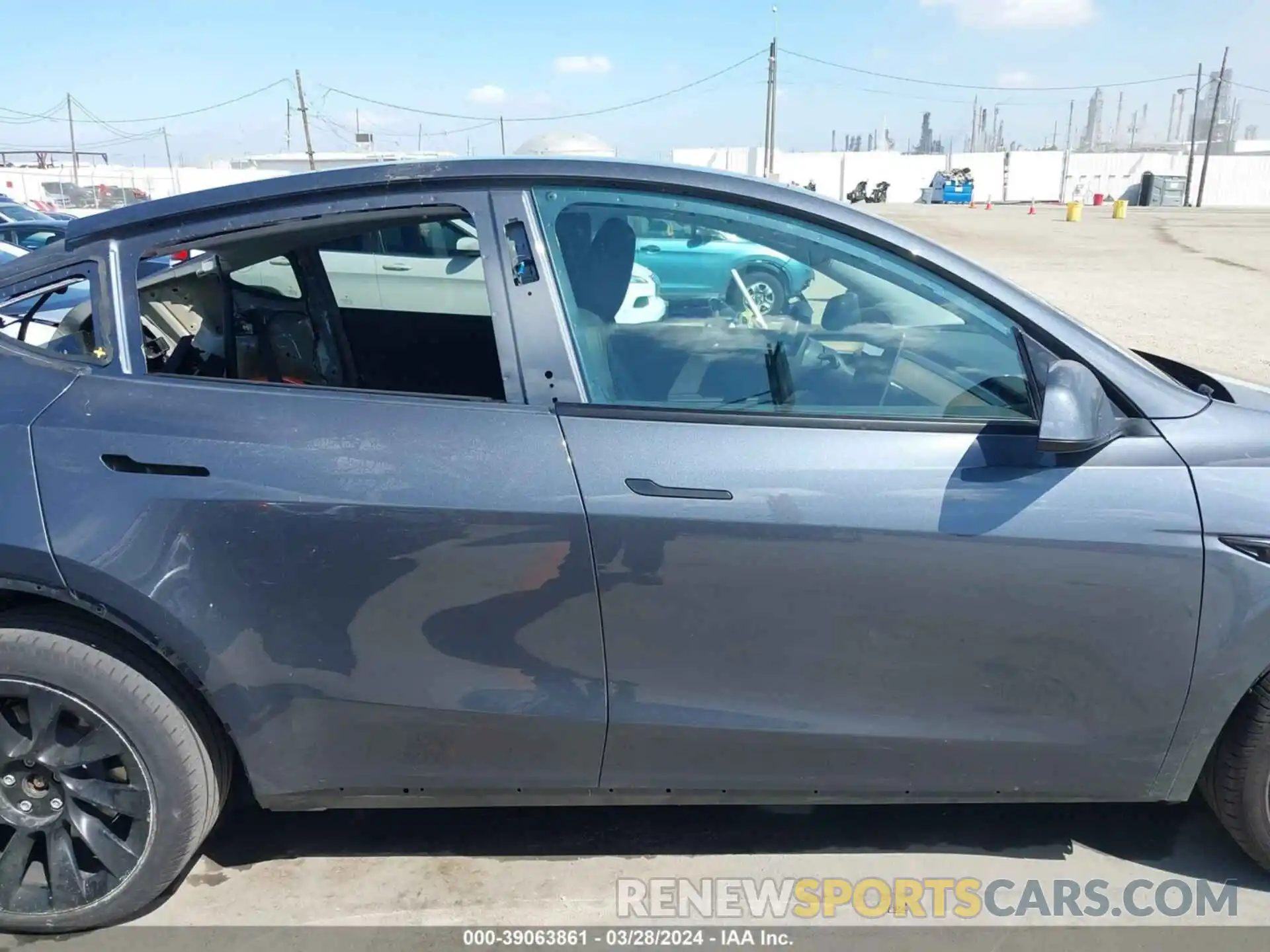 14 Photograph of a damaged car 7SAYGDEE2PA030414 TESLA MODEL Y 2023