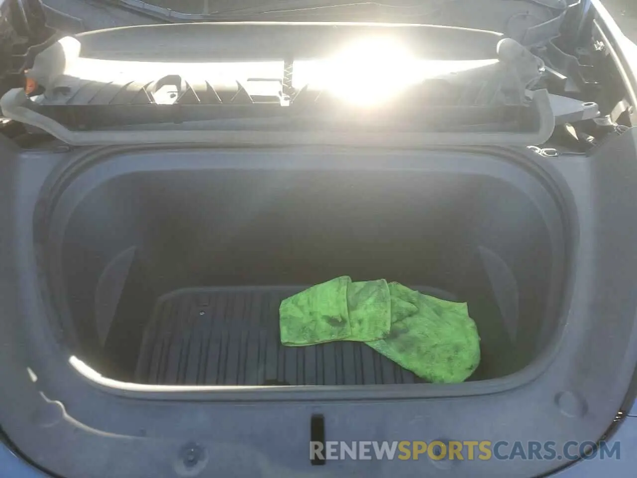11 Photograph of a damaged car 7SAYGDEE2PA032938 TESLA MODEL Y 2023