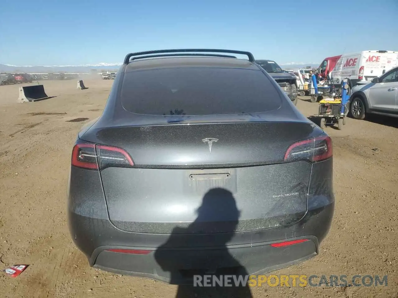 6 Photograph of a damaged car 7SAYGDEE2PA032938 TESLA MODEL Y 2023