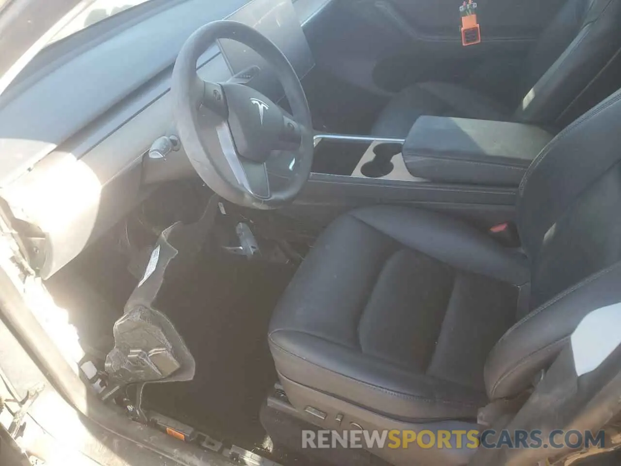 7 Photograph of a damaged car 7SAYGDEE2PA032938 TESLA MODEL Y 2023