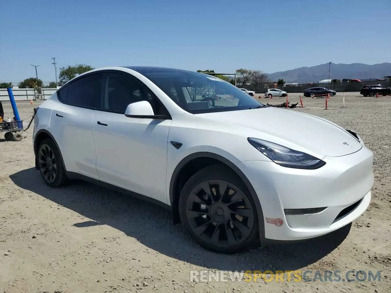 4 Photograph of a damaged car 7SAYGDEE2PA061792 TESLA MODEL Y 2023